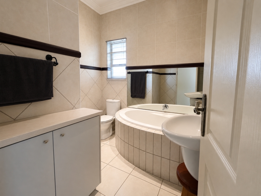 3 Bedroom Property for Sale in Jeffreys Bay Central Eastern Cape